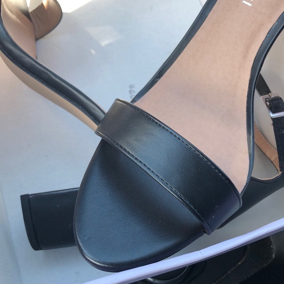 Madden Girl Beella Black Strapy block heels Sandals shoes 8.5 M party - Picture 6 of 10